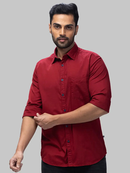 Men Red Slim Fit Solid  Cotton Full Sleeve Cutaway Collar Shirts