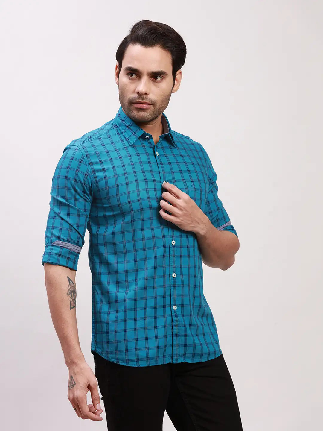 Parx Men Blue Checks Slim Fit Cotton Casual Shirt