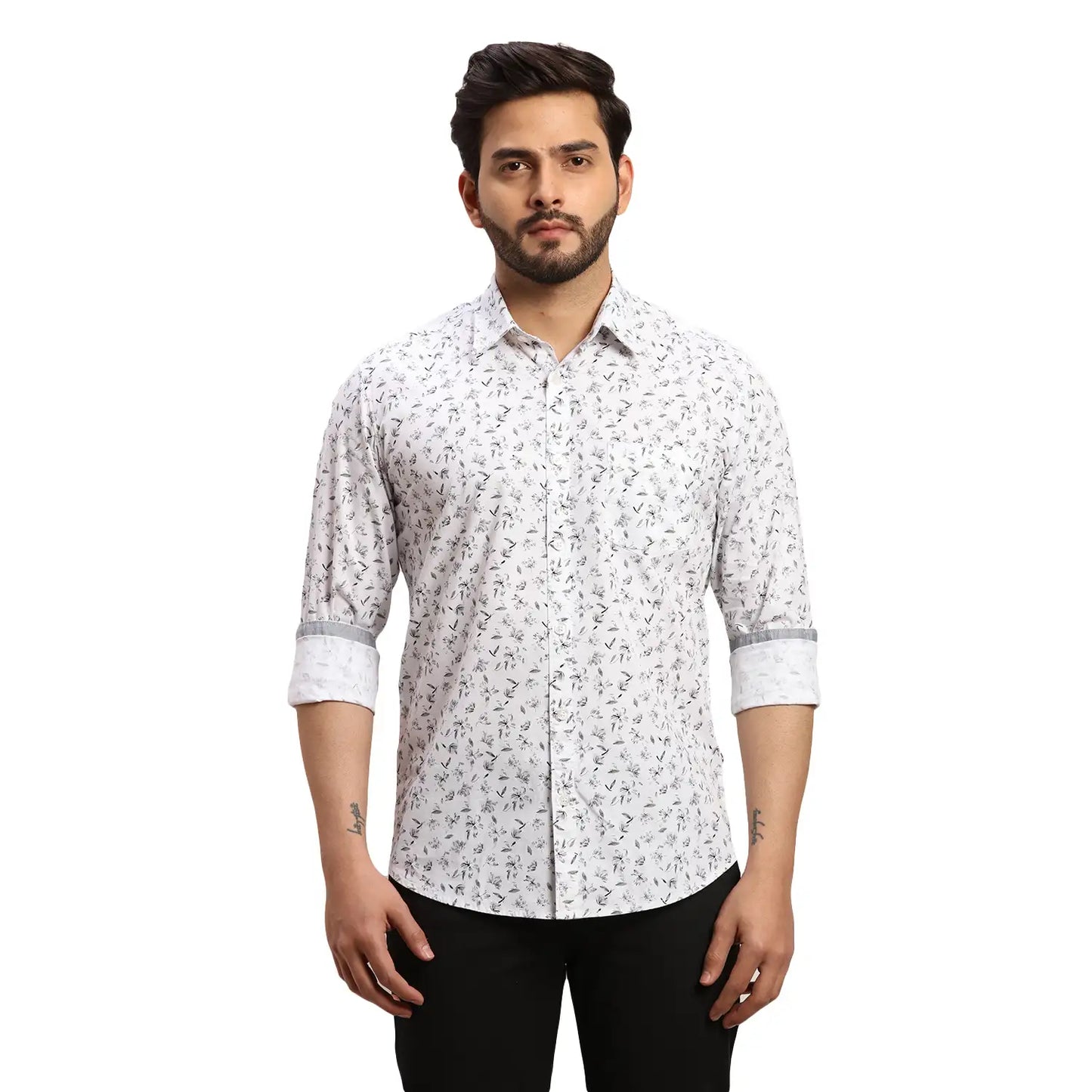 Men White Slim Fit Print Cotton Full Sleeves Cutaway Collar Shirts