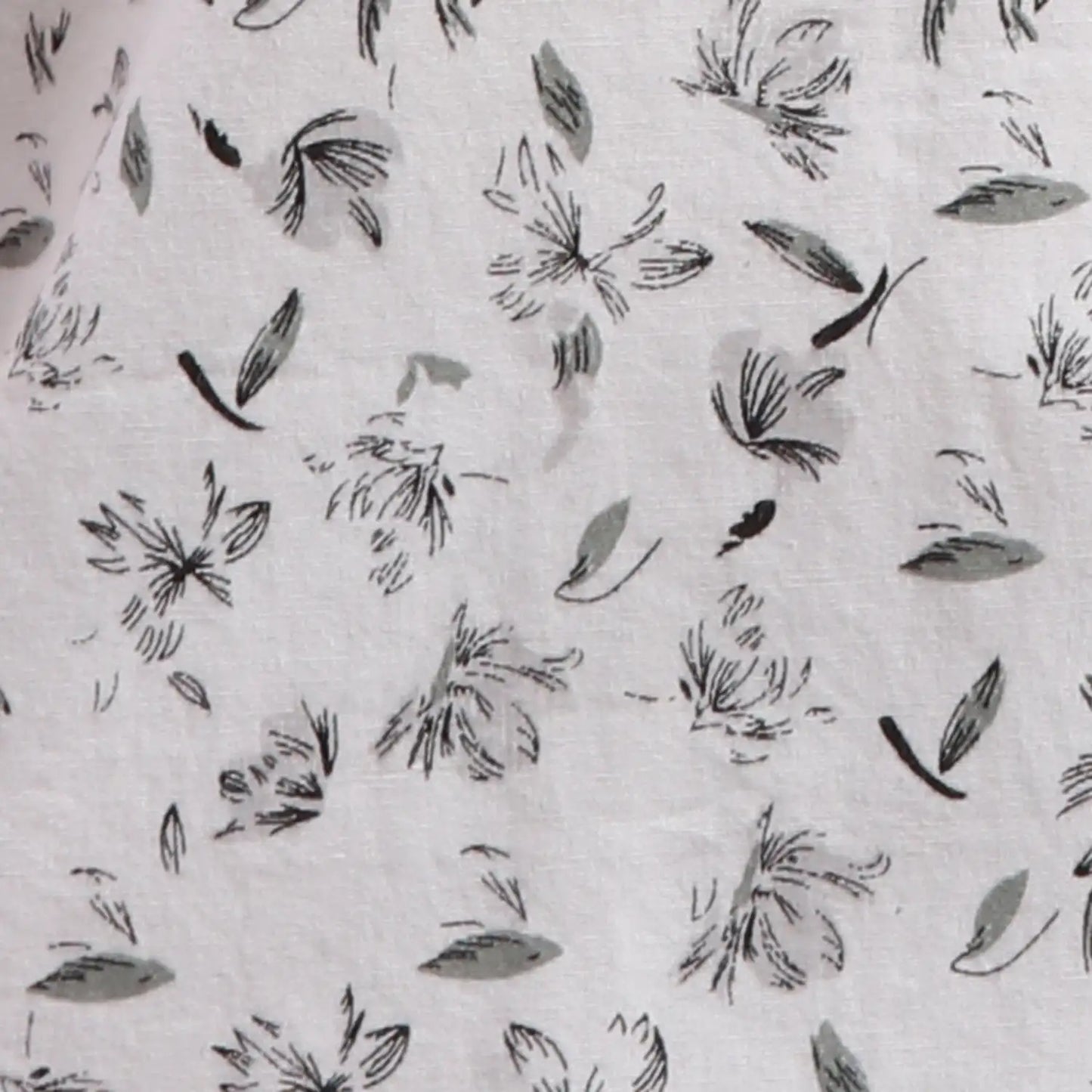 Men White Slim Fit Print Cotton Full Sleeves Cutaway Collar Shirts