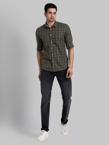 Parx Men Green Checkered Slim Fit Full Sleeve Semi Cut Away Collar Shirt