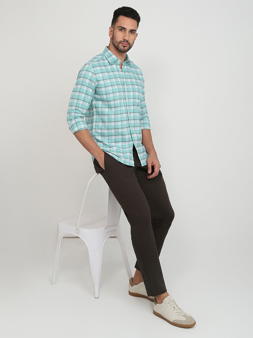 Parx Men Green Checks Slim Fit Cotton Blend Casual Shirt