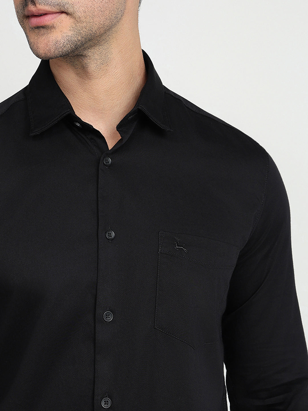 Parx Men Black Solid Slim Fit Cotton Blend Full Sleeve Casual Shirt