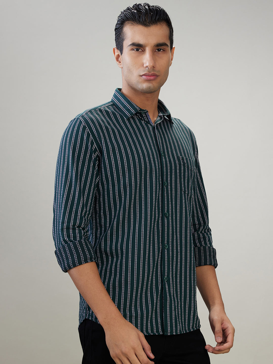 Parx Men Green Stripe Slim Fit Cotton Full Sleeve Cut Away Collar Casual Shirt