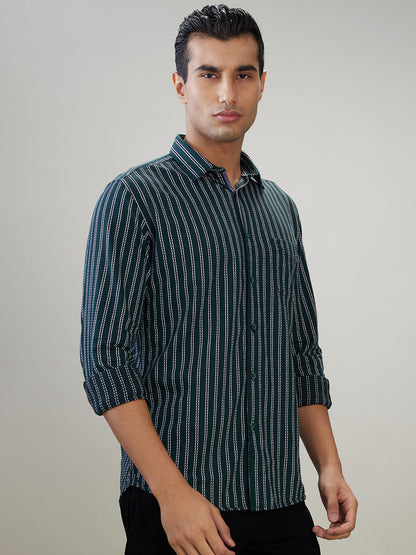 Parx Men Green Stripe Slim Fit Cotton Full Sleeve Cut Away Collar Casual Shirt