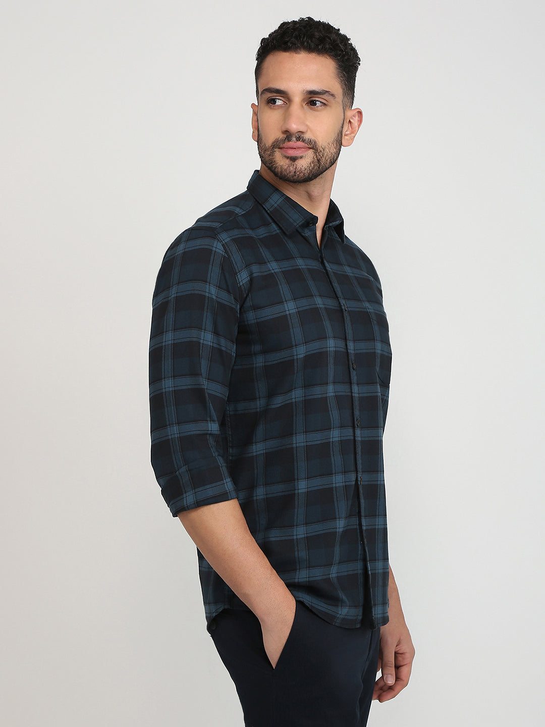 Parx Men Blue Checks Slim Fit Cotton Casual Shirt
