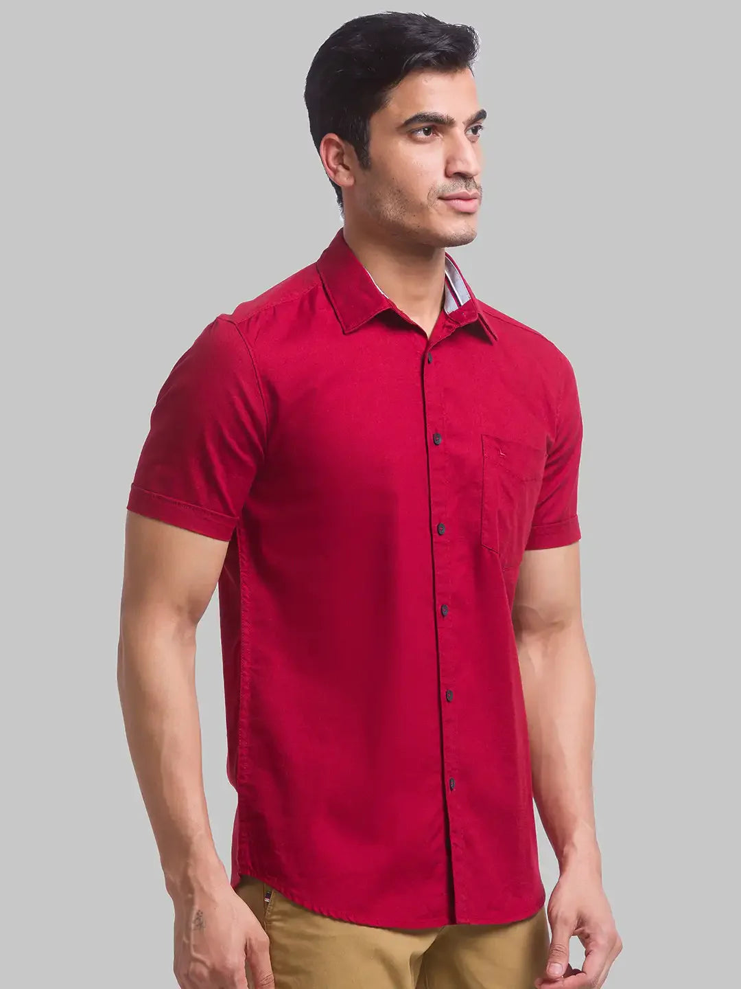Men Red Slim Fit Solid Cotton Half Sleeve Shirts