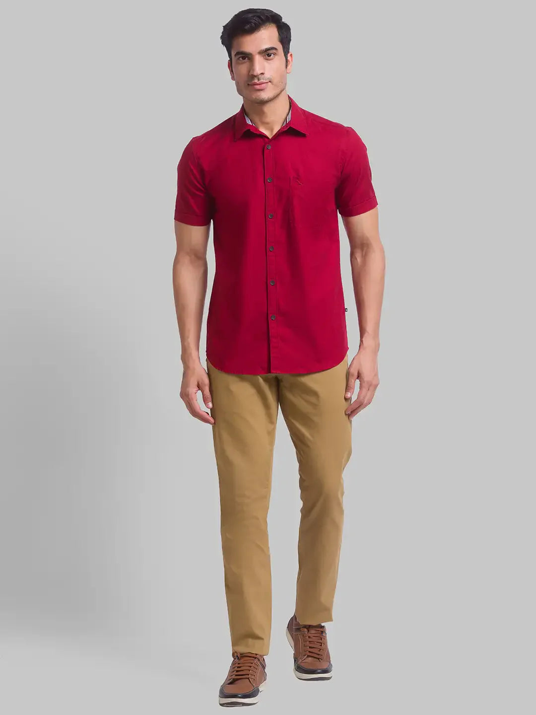 Men Red Slim Fit Solid Cotton Half Sleeve Shirts