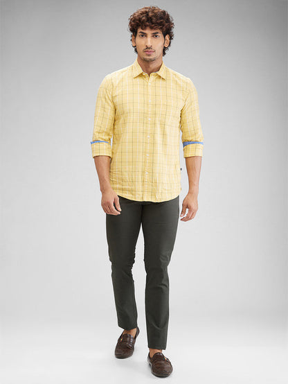 Parx Green Solid Low Rise Tapered Fit Cotton Blend Trouser