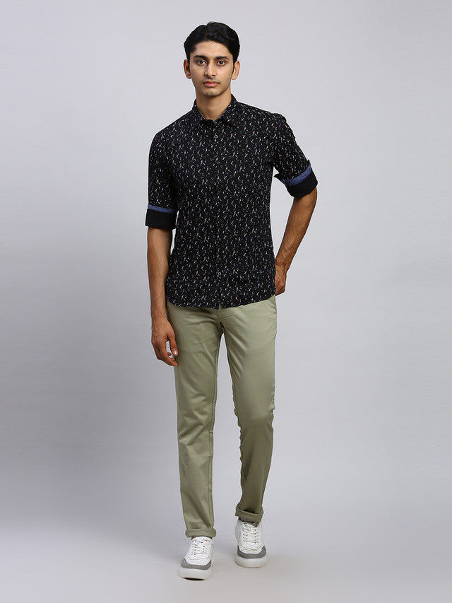 Parx Green Solid Low Rise Tapered Fit Cotton Blend Trouser