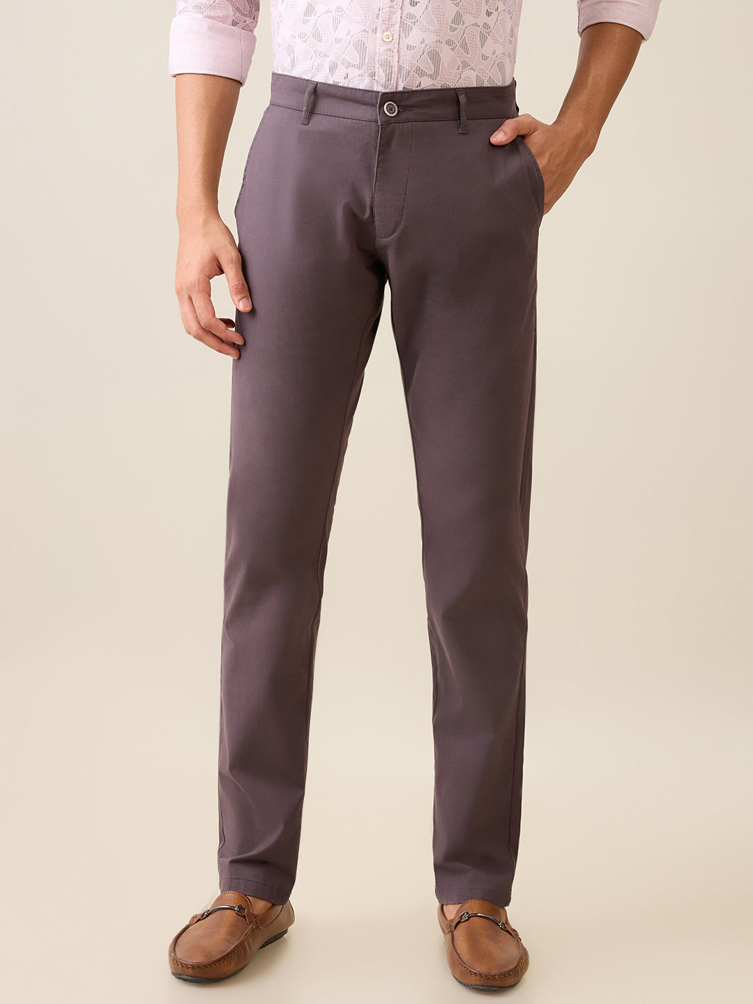 Parx Men Grey Solid Low Rise Tapered Fit Cotton Blend Trouser