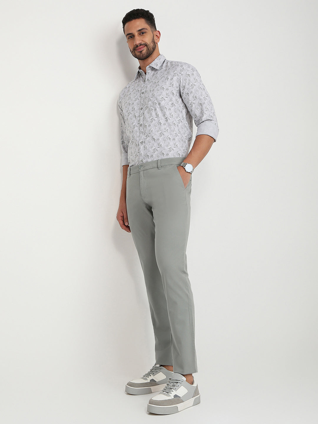 Parx Men Grey Twill Low Rise Tapered Fit Cotton Blend Trouser