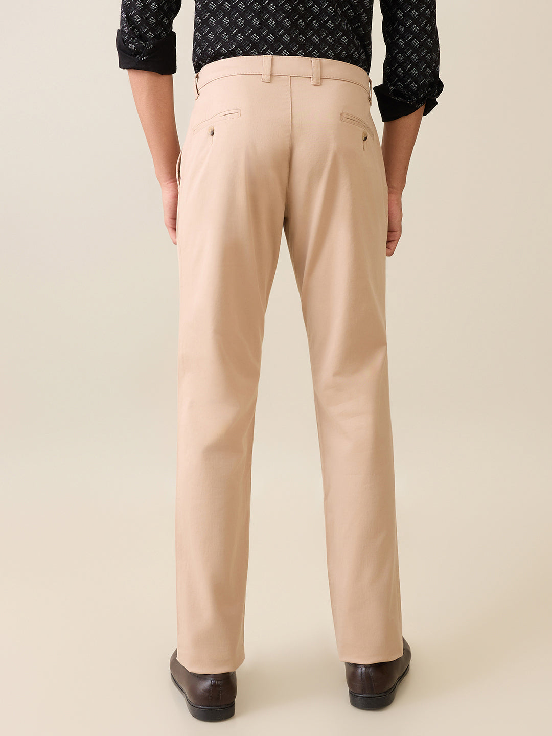 Parx Men Khaki Twill Low Rise Tapered Fit Cotton Blend Trouser