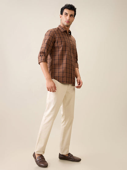 Parx Men Brown Solid-Dobby Low Rise Tapered Fit Cotton Blend Trouser