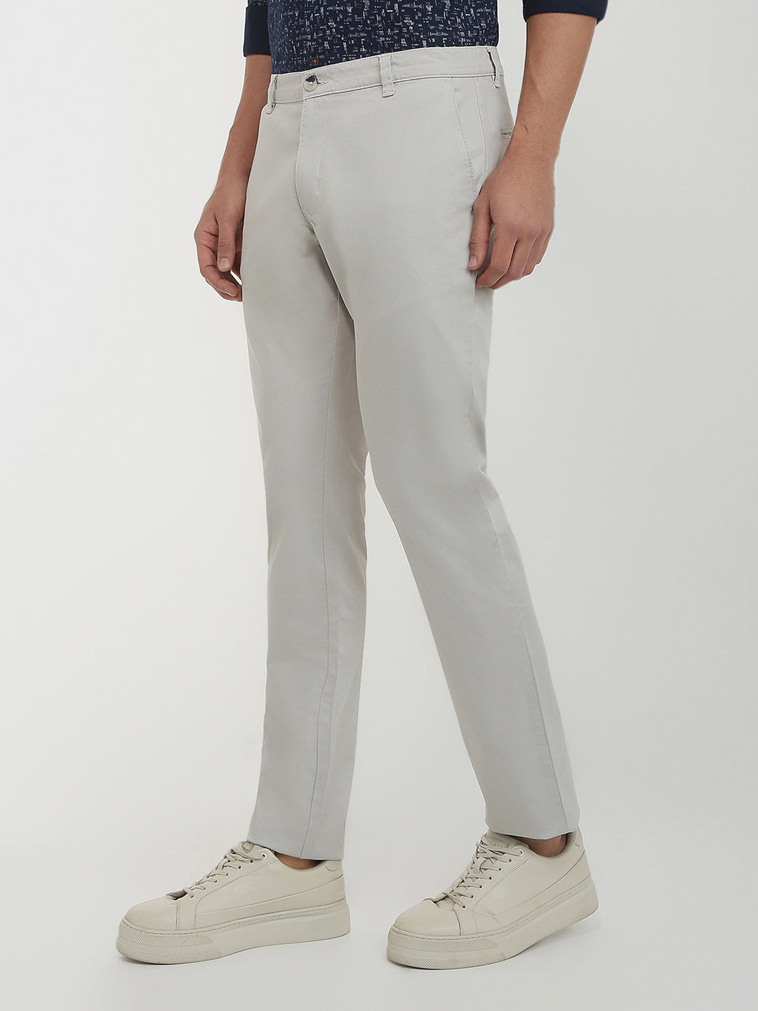 Parx Men Grey Solid-Dobby Low Rise Tapered Fit Cotton Blend Trouser