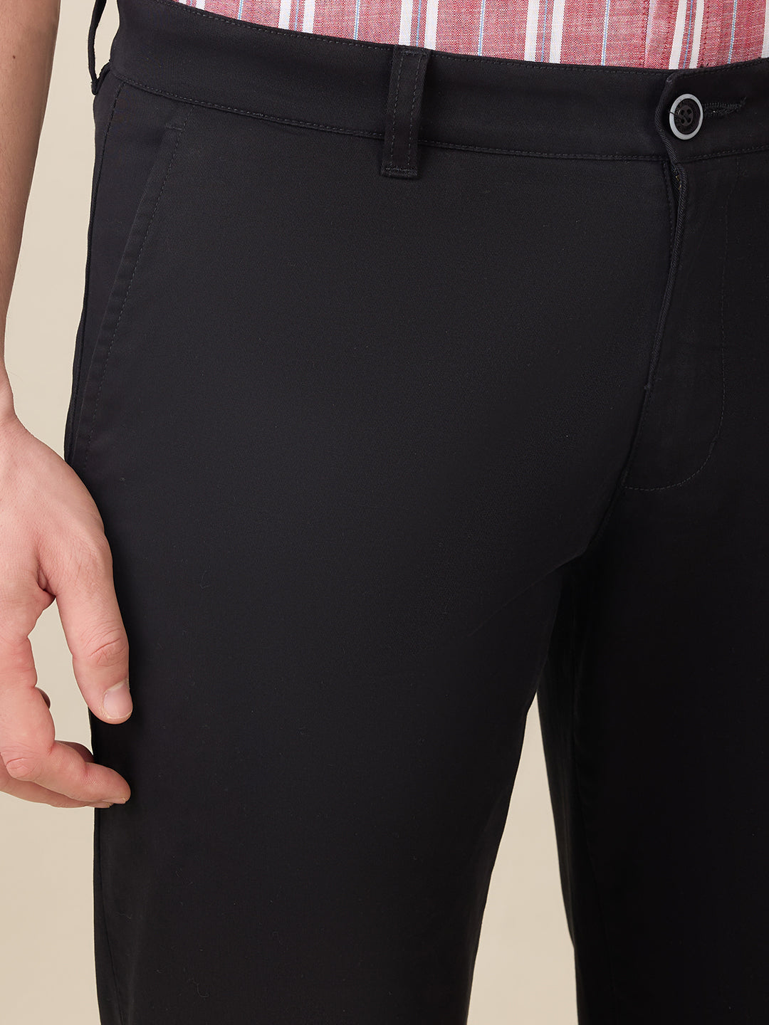 Parx Men Black Solid Low Rise Tapered Fit Cotton Blend Trouser