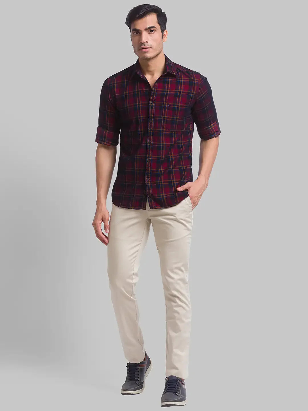 Men Khaki Super Slim Fit Print Cotton Blend Trouser