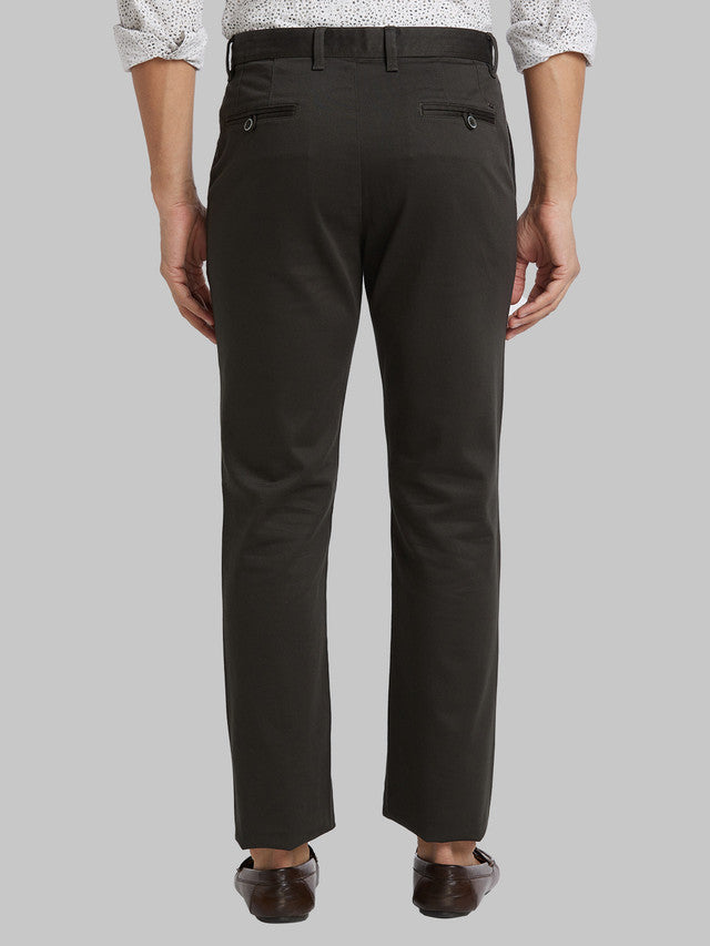 Parx Green Solid Slim Tapered Fit Cotton Blend Trouser