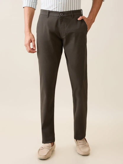 Parx Men Green Solid Slim Tapered Fit Cotton Blend Trouser