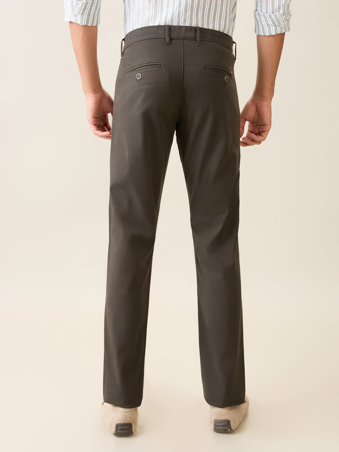 Parx Men Green Solid Slim Tapered Fit Cotton Blend Trouser