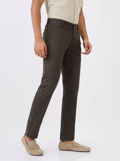 Parx Men Green Solid Slim Tapered Fit Cotton Blend Trouser