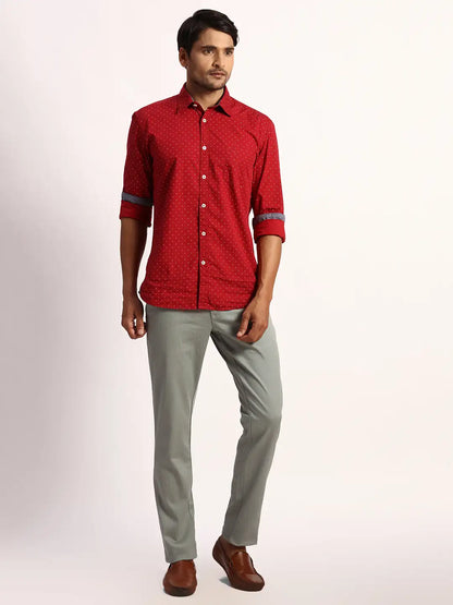 Men Green Lrt Fit Solid Cotton Blend Trouser