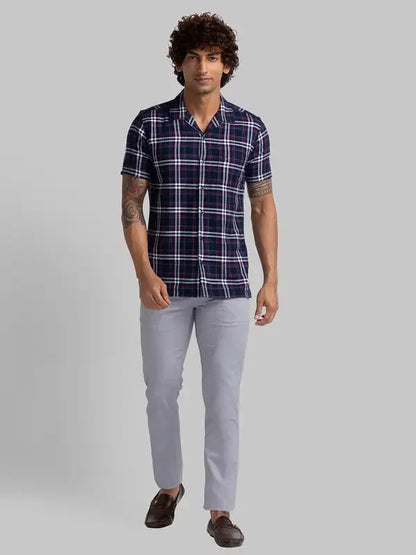 Men Grey Low Rise Tapered Fit Yarn Dyed Cotton Blend Trouser
