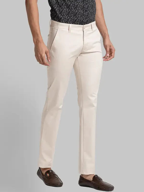 Men Fawn Lrt Fit Solid Cotton Blend Trouser