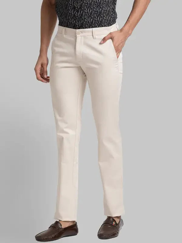Men Fawn Lrt Fit Solid Cotton Blend Trouser