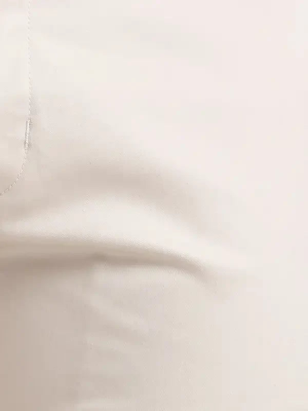 Men Fawn Lrt Fit Solid Cotton Blend Trouser