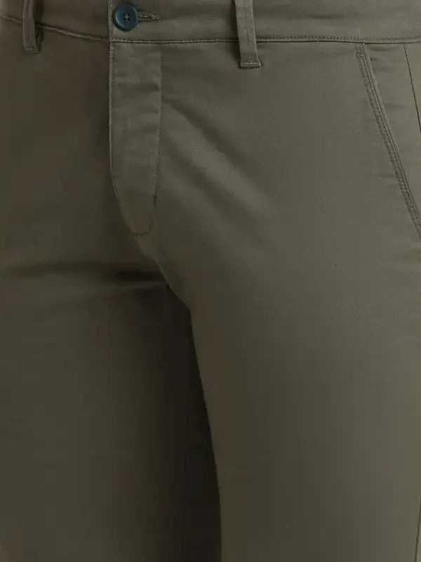 Men Green Lrt Fit Solid Cotton Blend Trouser