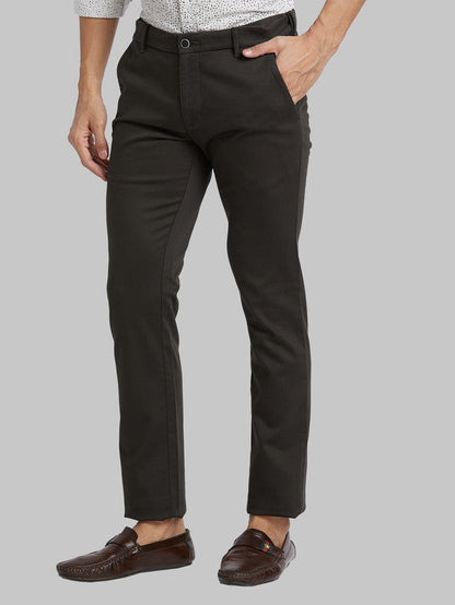 Parx Green Solid Low Rise Tapered Fit Cotton Blend Trouser