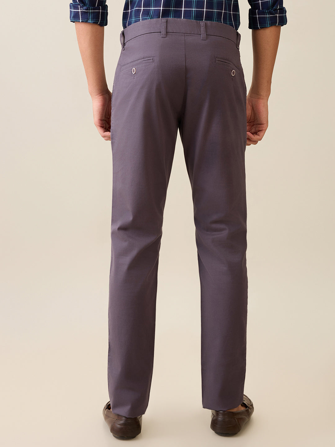 Parx Men Grey Solid Low Rise Tapered Fit Cotton Blend Trouser