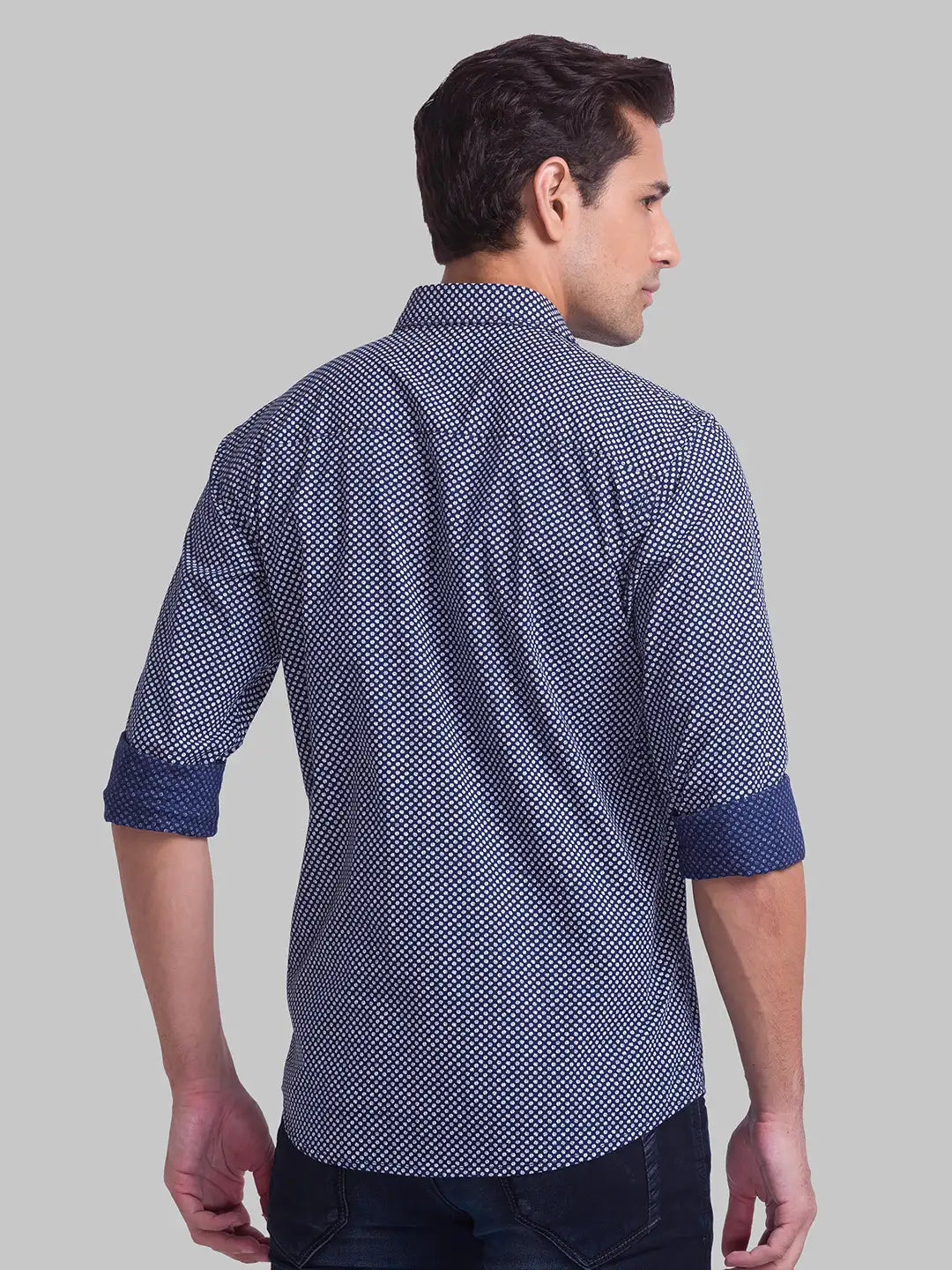 Men Blue Slim Fit Print Cotton Cut Away Collar Shirts